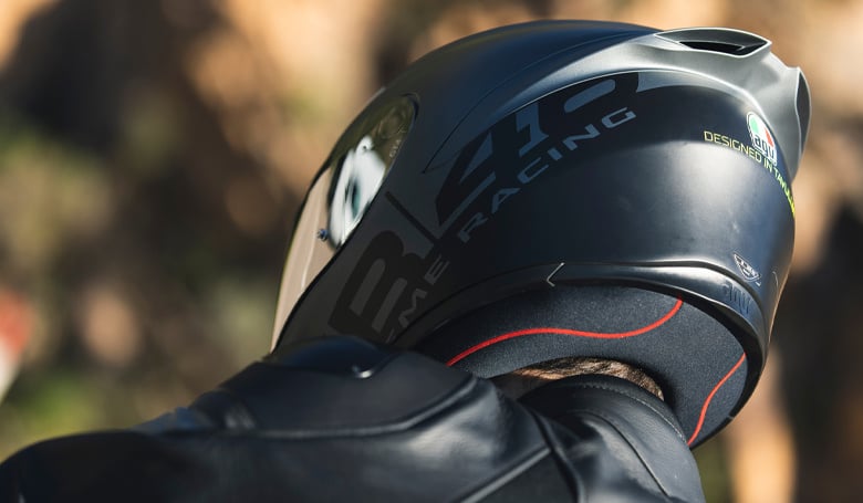 AGV K1/K1 Sヘルメットの内装の取り外しと取り付け方