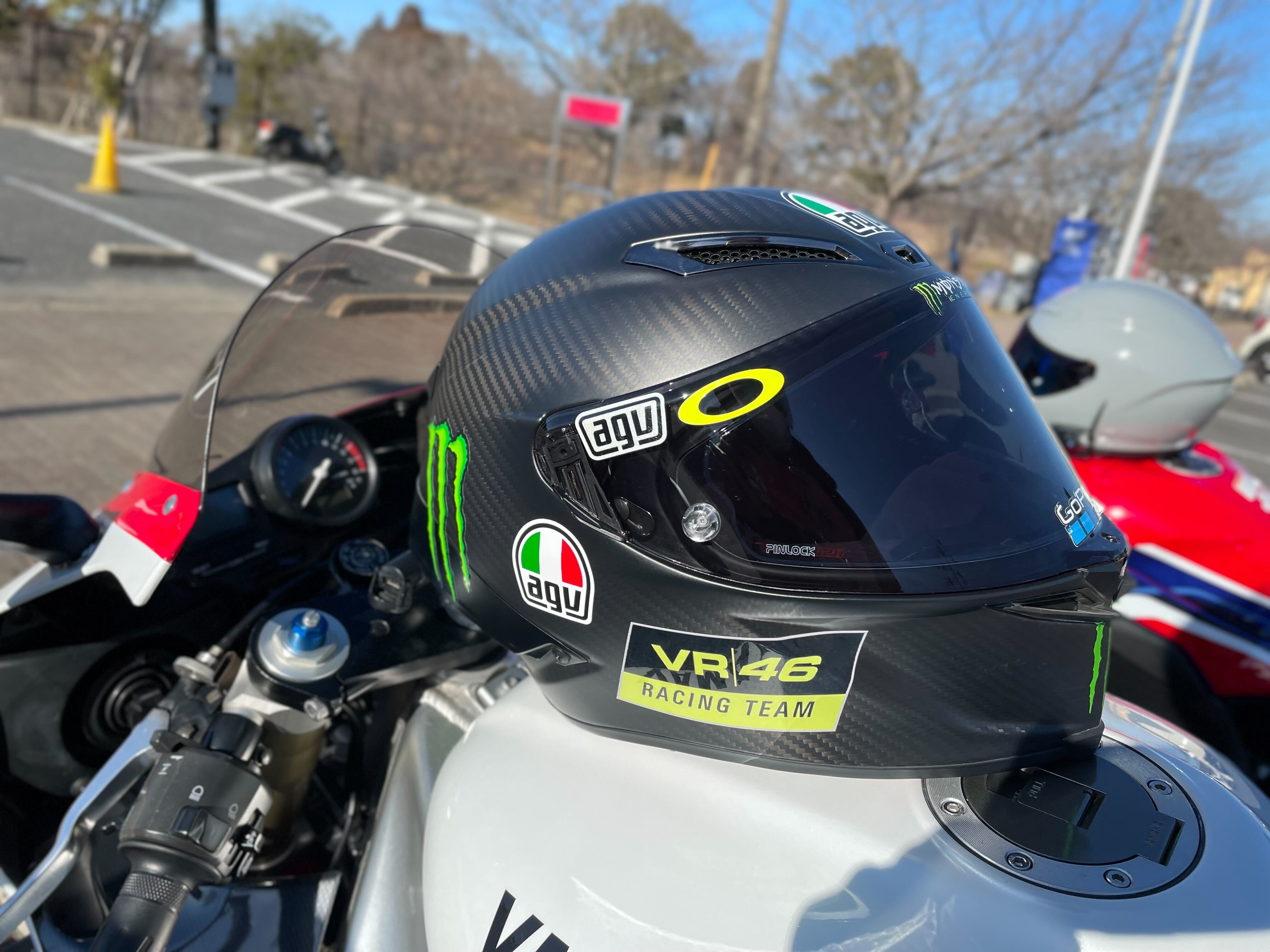 スタッフインプレ！ MotoGPスペックのフルカーボンヘルメット