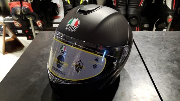 AGV SPORTMODULAR に新作登場【REFRACTIVE】