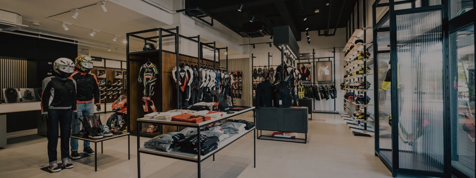 新卒でバイク業界に就職。仕事内容やキャリアプランも解説