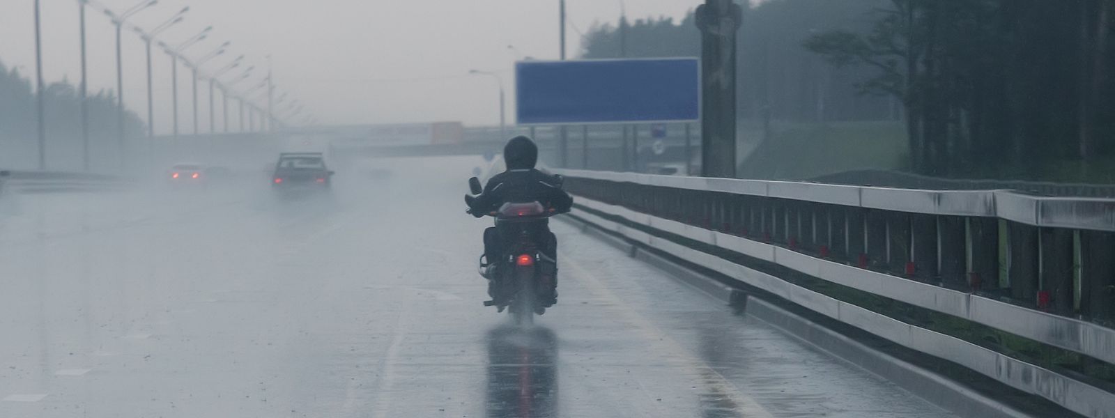 最強レインウェアの選び方