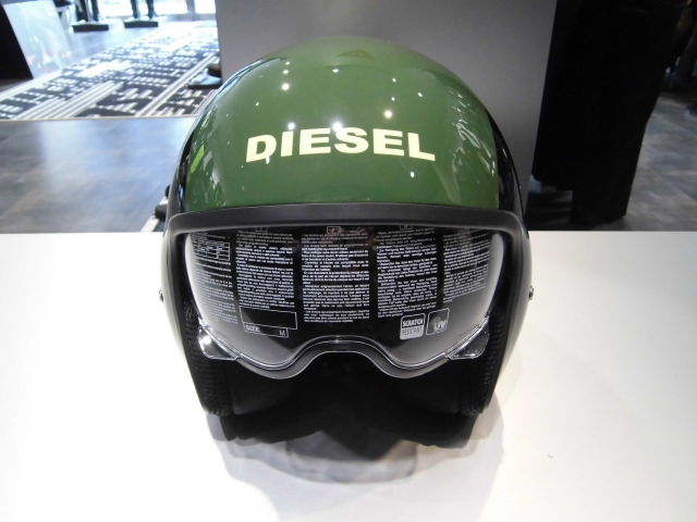 DEISELヘルメットご紹介