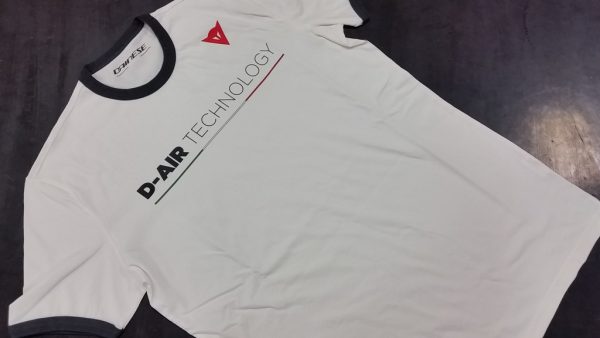 D-AIR T-SHIRTのホワイトカラー、入荷してます!!!