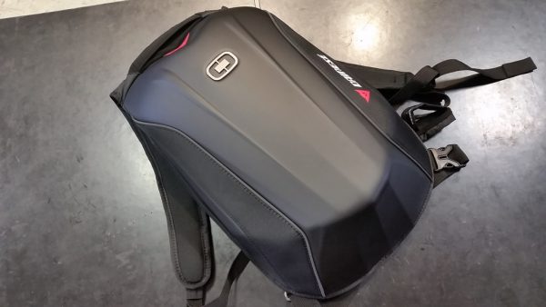 不動の人気モデル“D-MACH BACKPACK”が再入荷!!