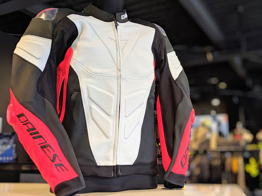 3％OFFクーポン利用でポイント最大8倍相当 [最終値下げ] Dainese