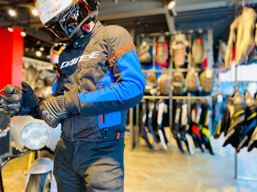 DAINESE AIR FRAME D1 TEX JACKETメッシュ 春夏向け