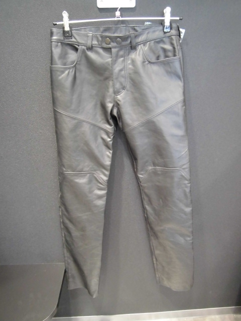 レザーパンツご紹介