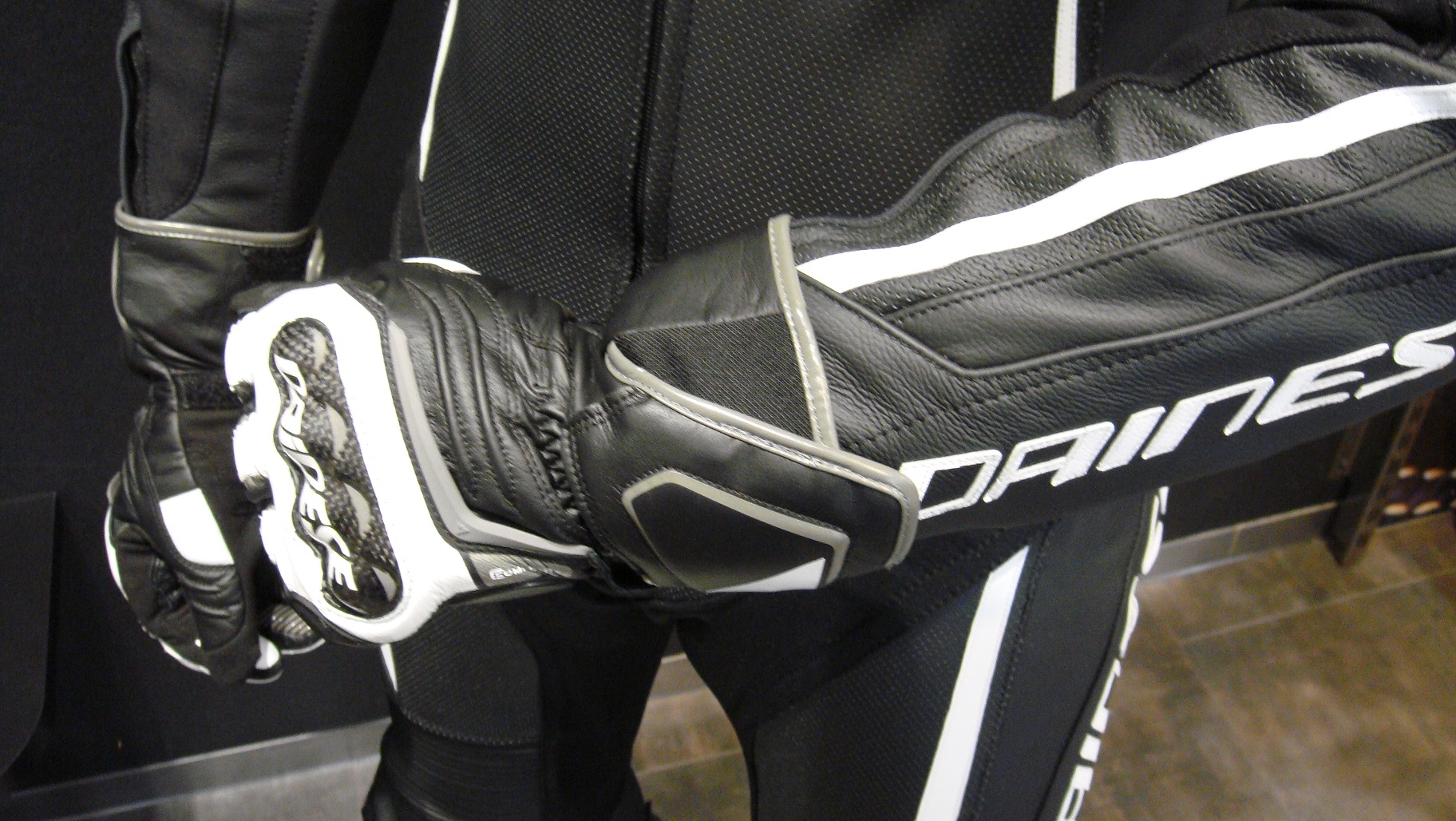 スーツ gen gen guji（グジ）Fox Airフォックスエアー メランジウールフレスコ