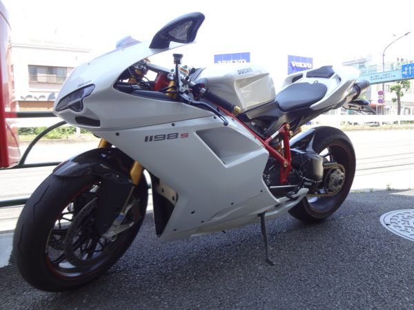 お客様愛車紹介 -DUCATI 1198S-