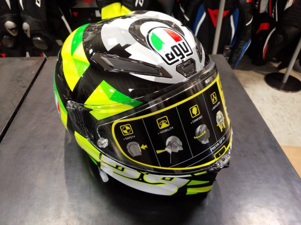 Agv pista gp r iannone best sale carbon 2017