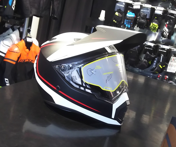 ペプシ様専用 AGV AX9 ホワイト Mサイズ オートバイアクセサリー 日本