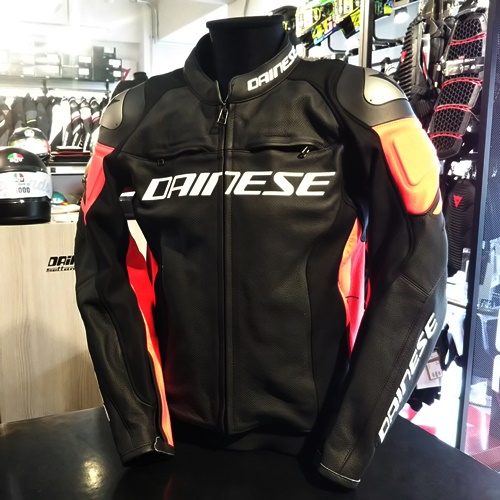 ダイネーゼ　革ジャン　Dainese racing 3 ジャケット　レーシング3