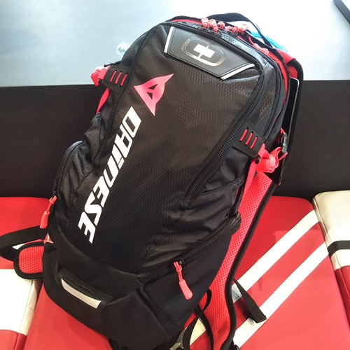 D-DAKAR HYDRATION BACKPACKのご紹介