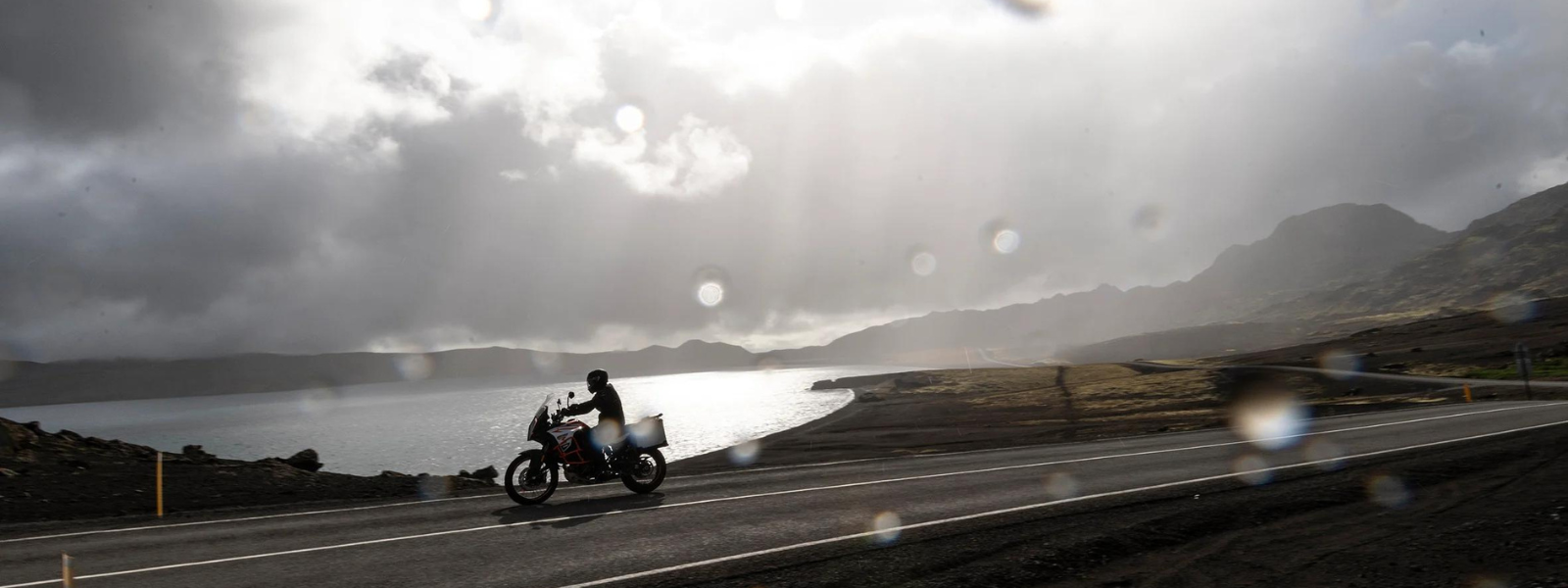 バイク用レインウェアの選び方とおすすめ