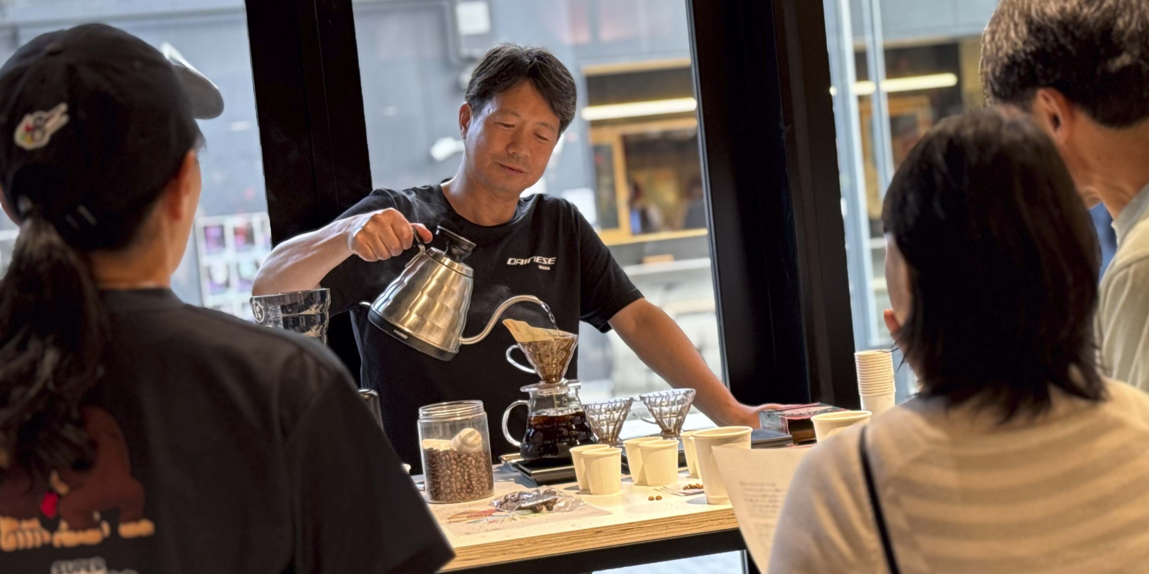 バリスタ・金子智 氏によるアイスコーヒー体験イベントを大阪店で初開催しました