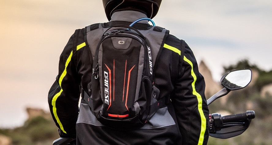 モータースポーツを楽しむ全ての人を支えるバックパックシリーズ