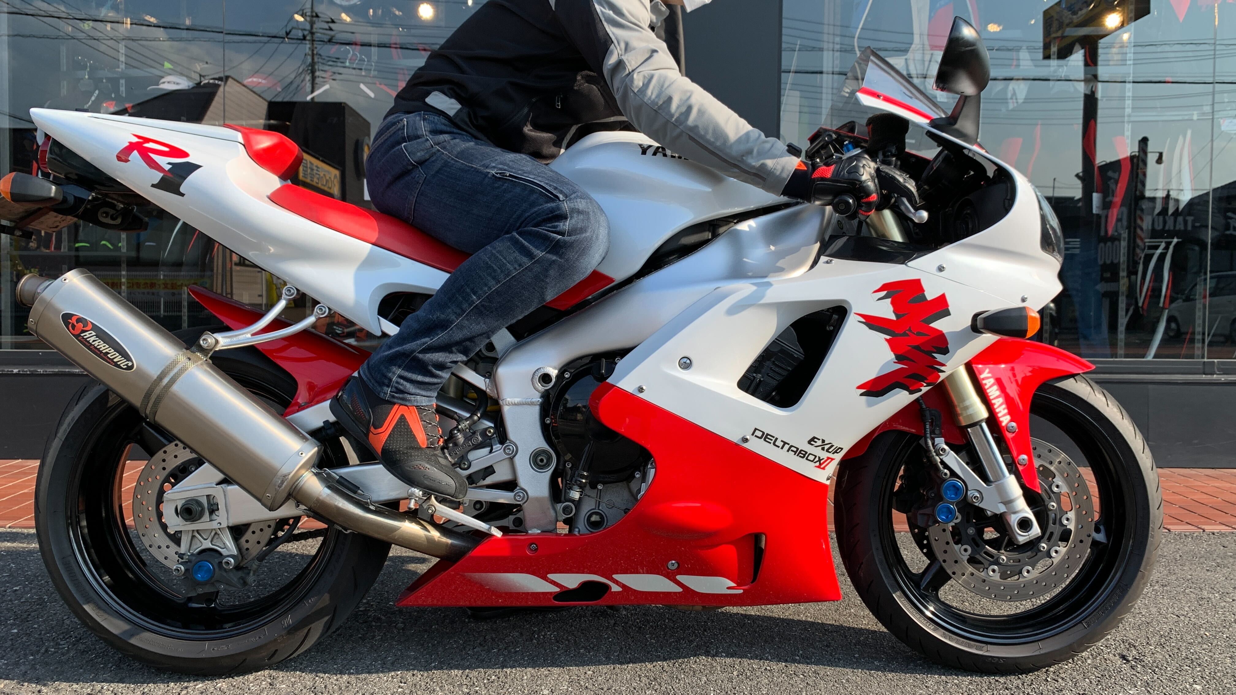 スタッフのこれ買っちゃいました！ ~通気性に優れながらも高い安全性を誇るメッシュグローブ編~