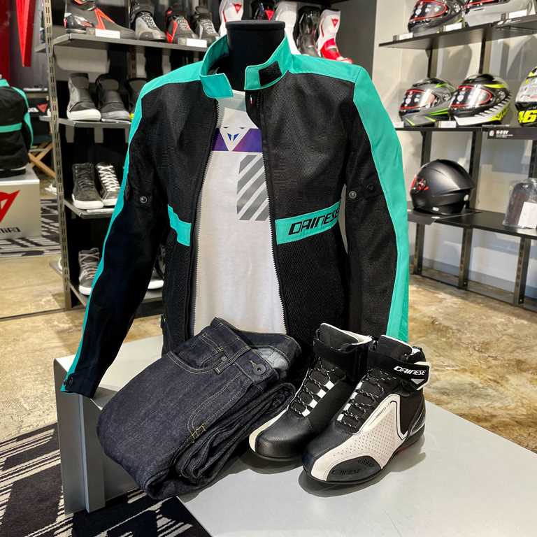 爽やかな色合いが涼しげな新作レディ―ス メッシュジャケットご紹介