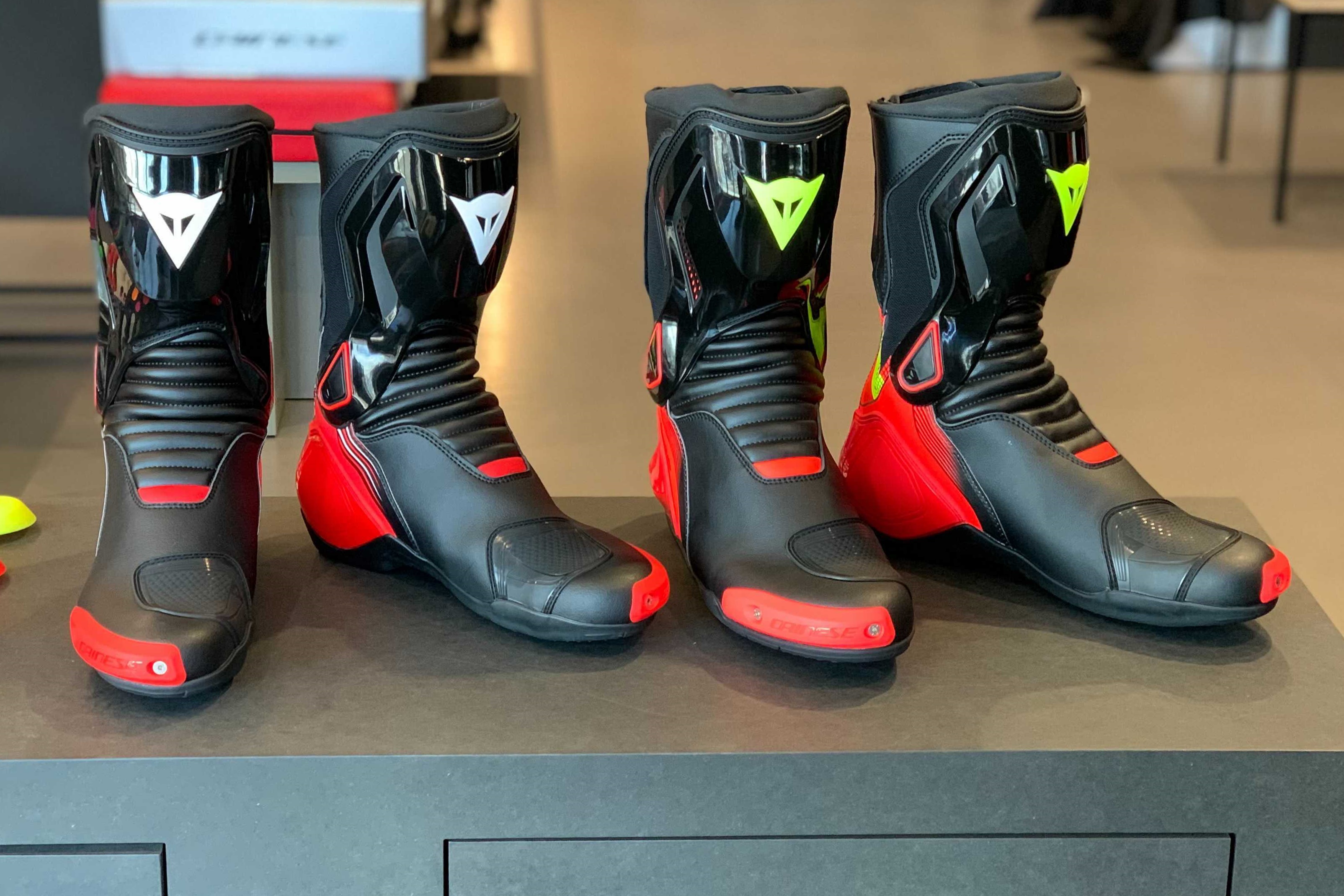 あの定番モデルの新作が先行入荷！NEXUS2BOOTS