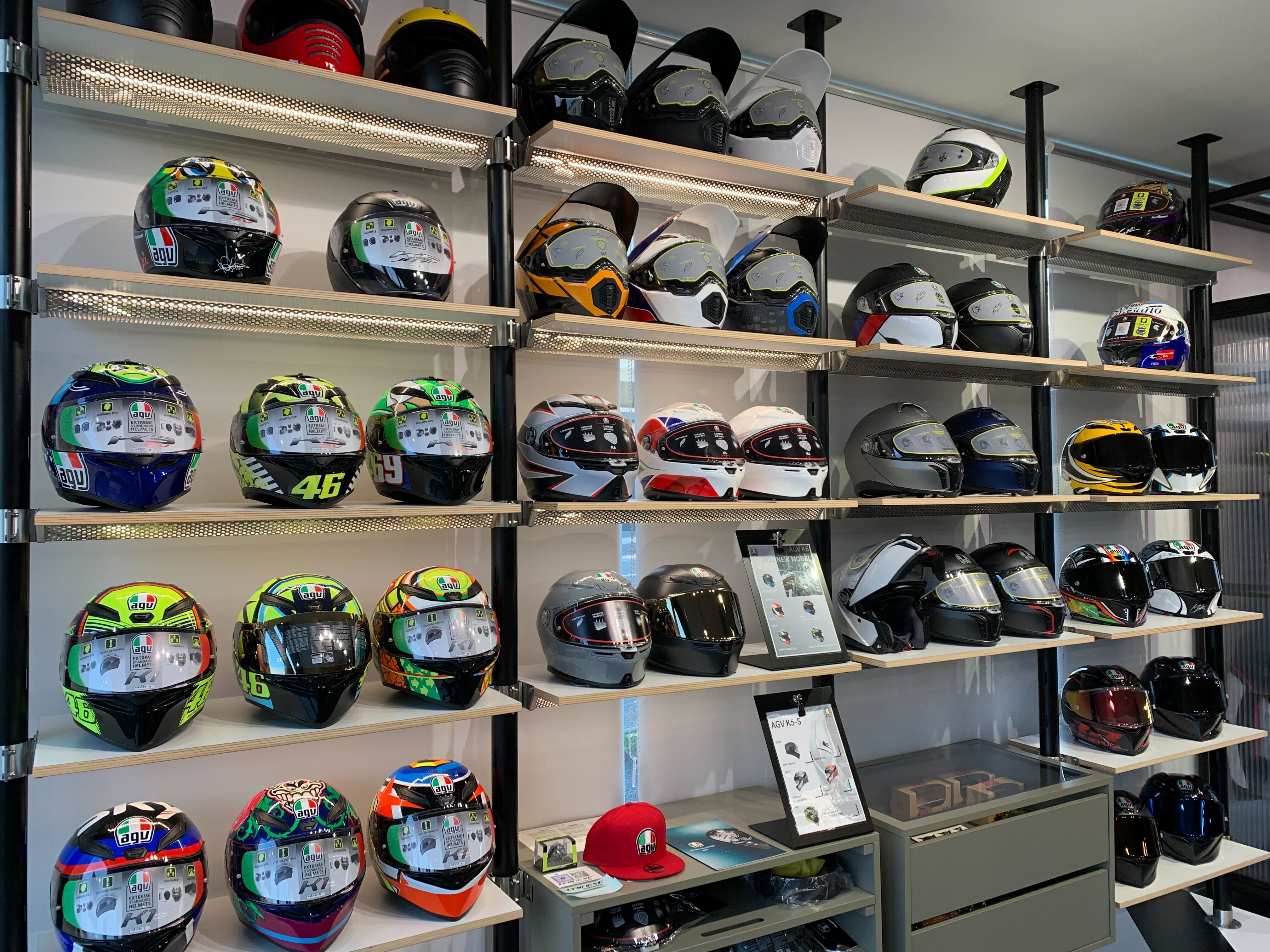 初心者にもわかりやすいAGVヘルメットのご紹介