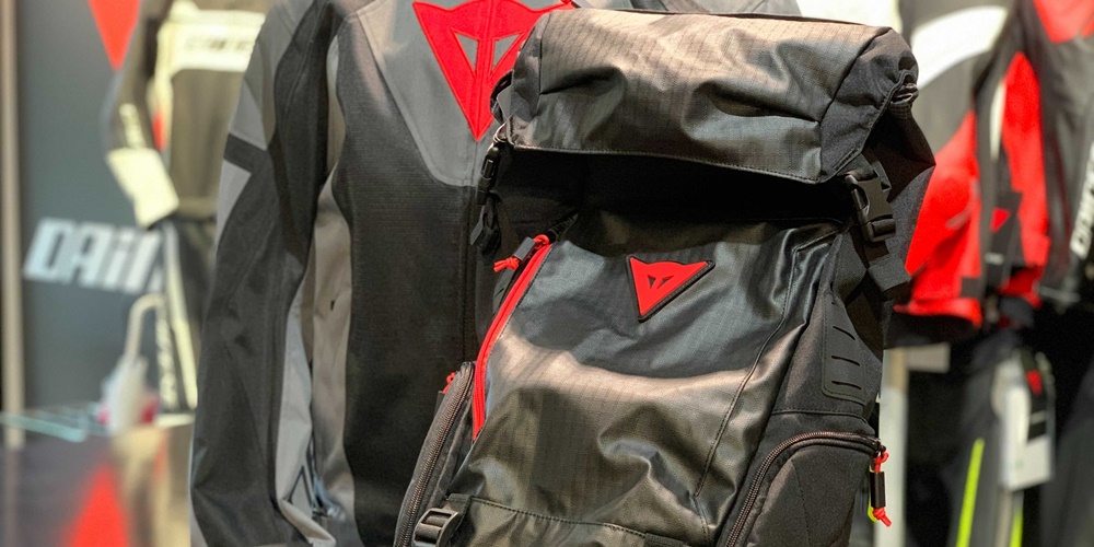 人気のバックパックが再入荷いたしました♪