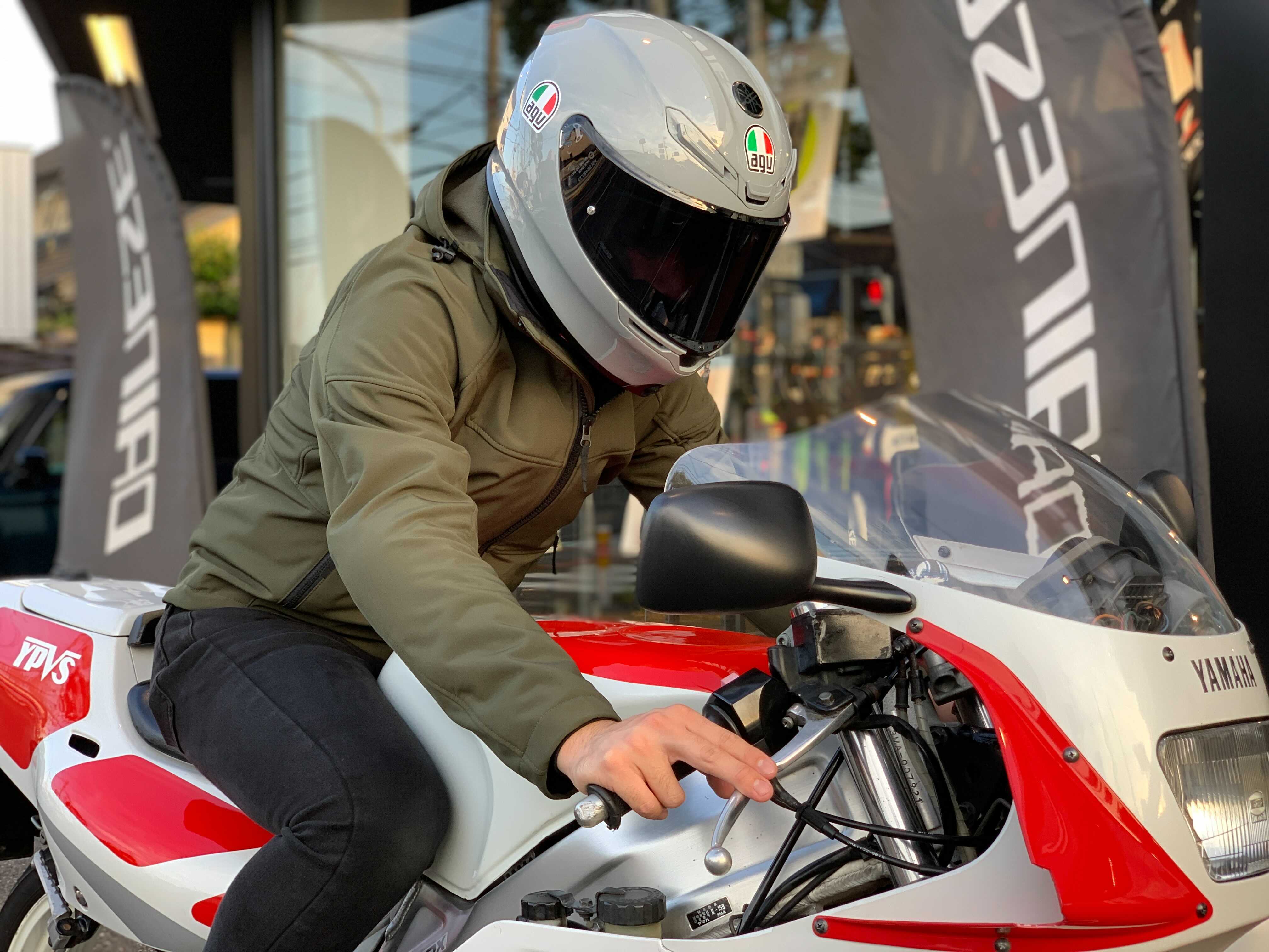 スタッフのコレ買っちゃいました　ヘルメット編